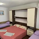Jelena * Neum