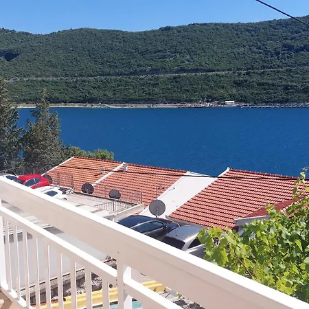 Apartment Jelena *