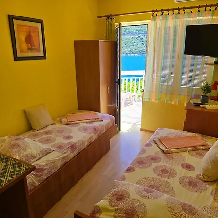 Jelena * Neum