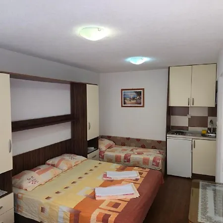 Jelena Apartment *